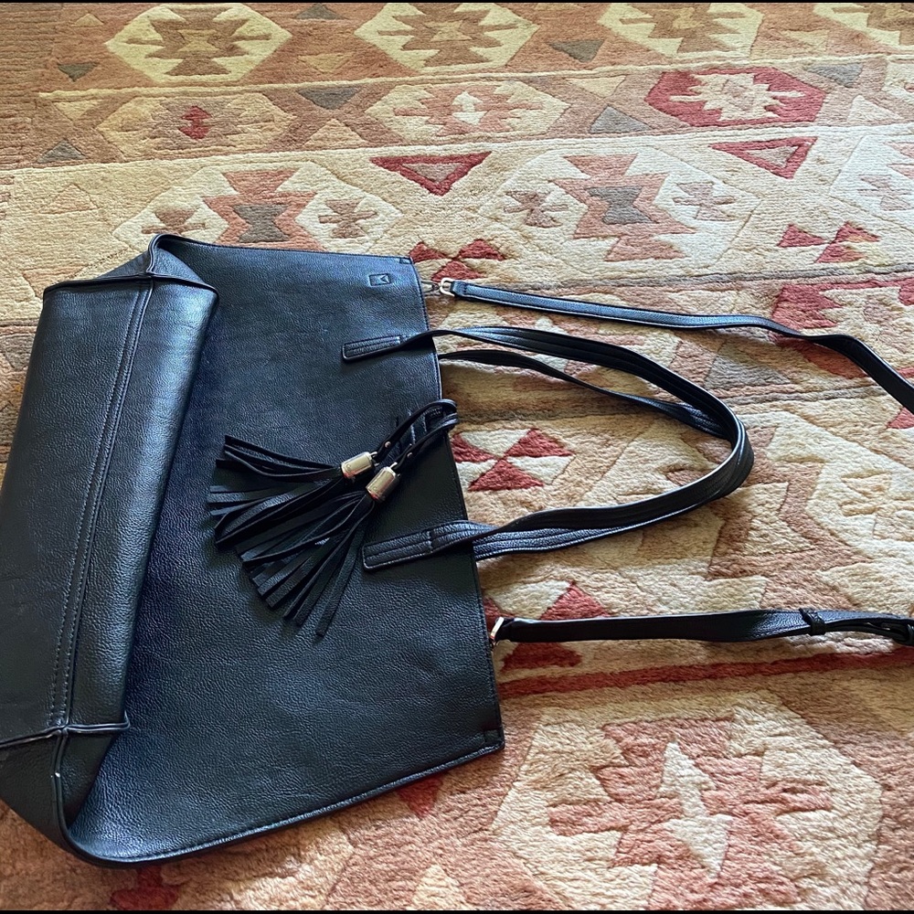 Gently used Calvin Klein shoulder bag